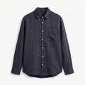 Camisa de manga larga de lino y algodón premium color Midnight Navy con botones claros y corte clásico.